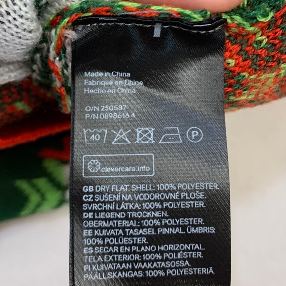 H&M Star Wars Yoda themed Ugly A Merry Christmas pullover/sweater red green - Picture 11 of 12